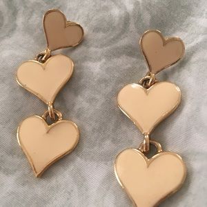 Triple heart dangle earrings off white